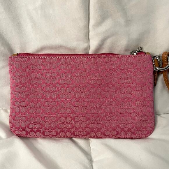 Coach Classic Mini Signature C Pink Wristlet Wallet Buckle Pocket CLEAN - Picture 4 of 15